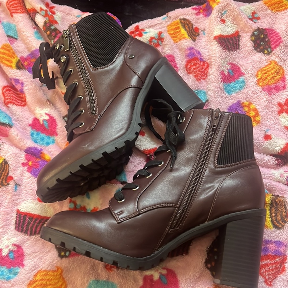 Simply Vera vera wang boots - Picture 3 of 9